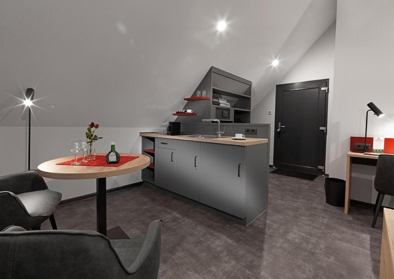 Weinmotel Simon 1 A 阿尔岑瑙·因·尤特弗兰恩 外观 照片