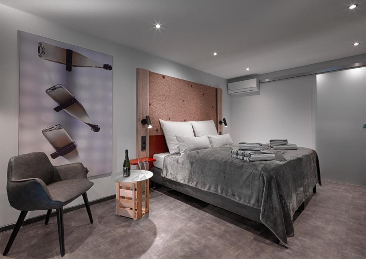Weinmotel Simon 1 A 阿尔岑瑙·因·尤特弗兰恩 外观 照片