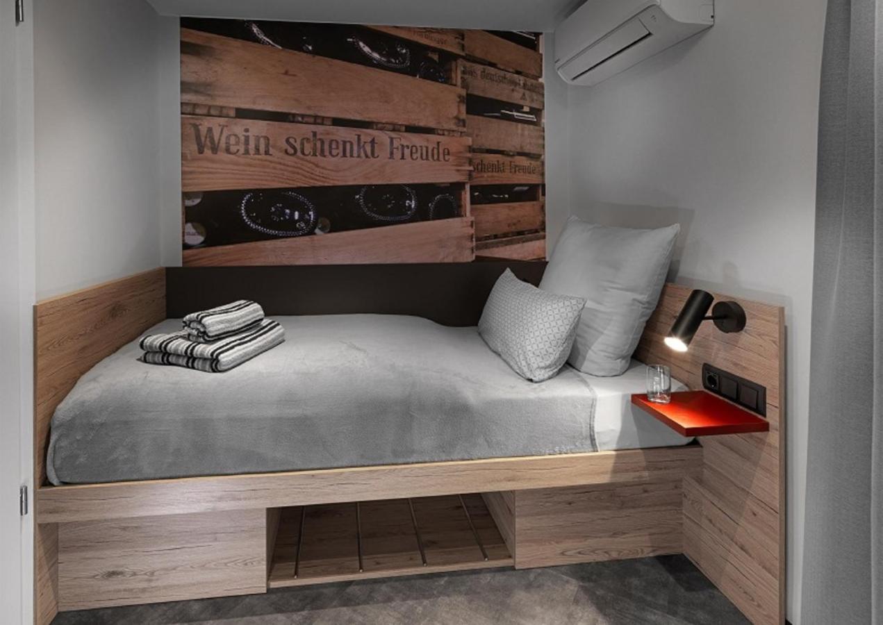 Weinmotel Simon 1 A 阿尔岑瑙·因·尤特弗兰恩 外观 照片