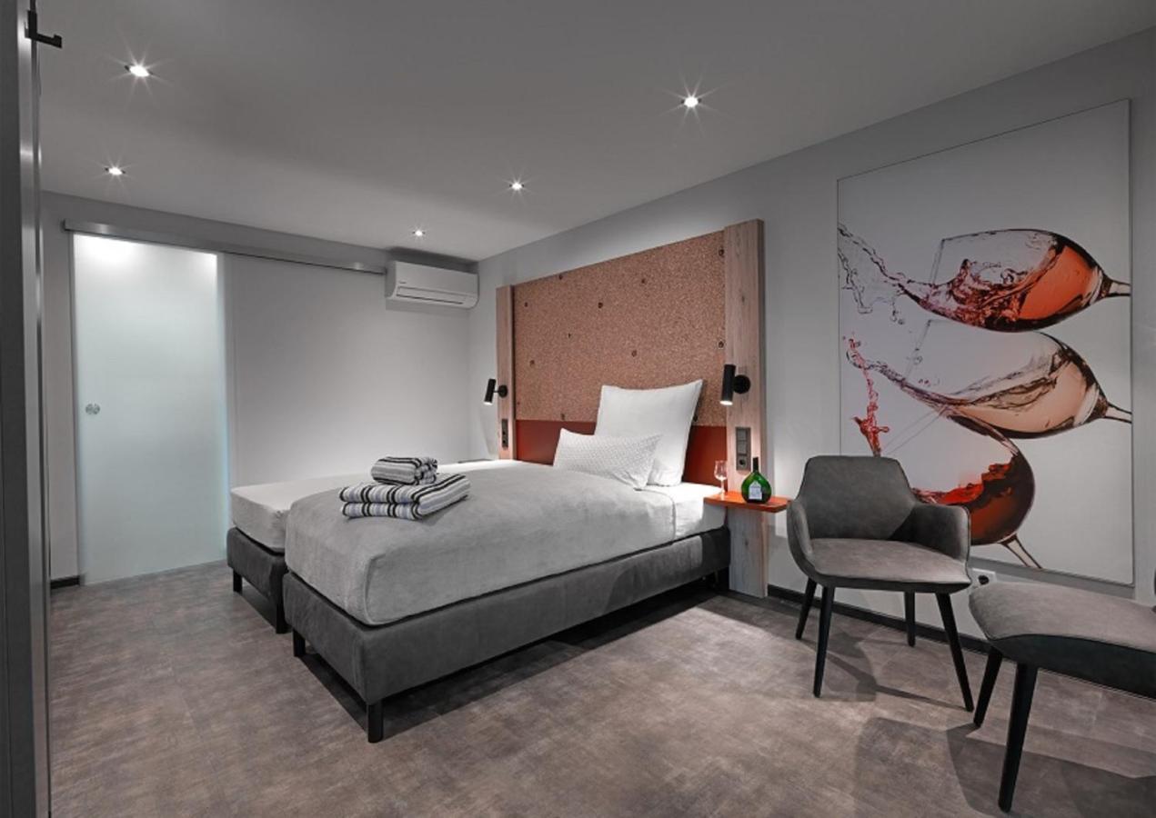 Weinmotel Simon 1 A 阿尔岑瑙·因·尤特弗兰恩 外观 照片