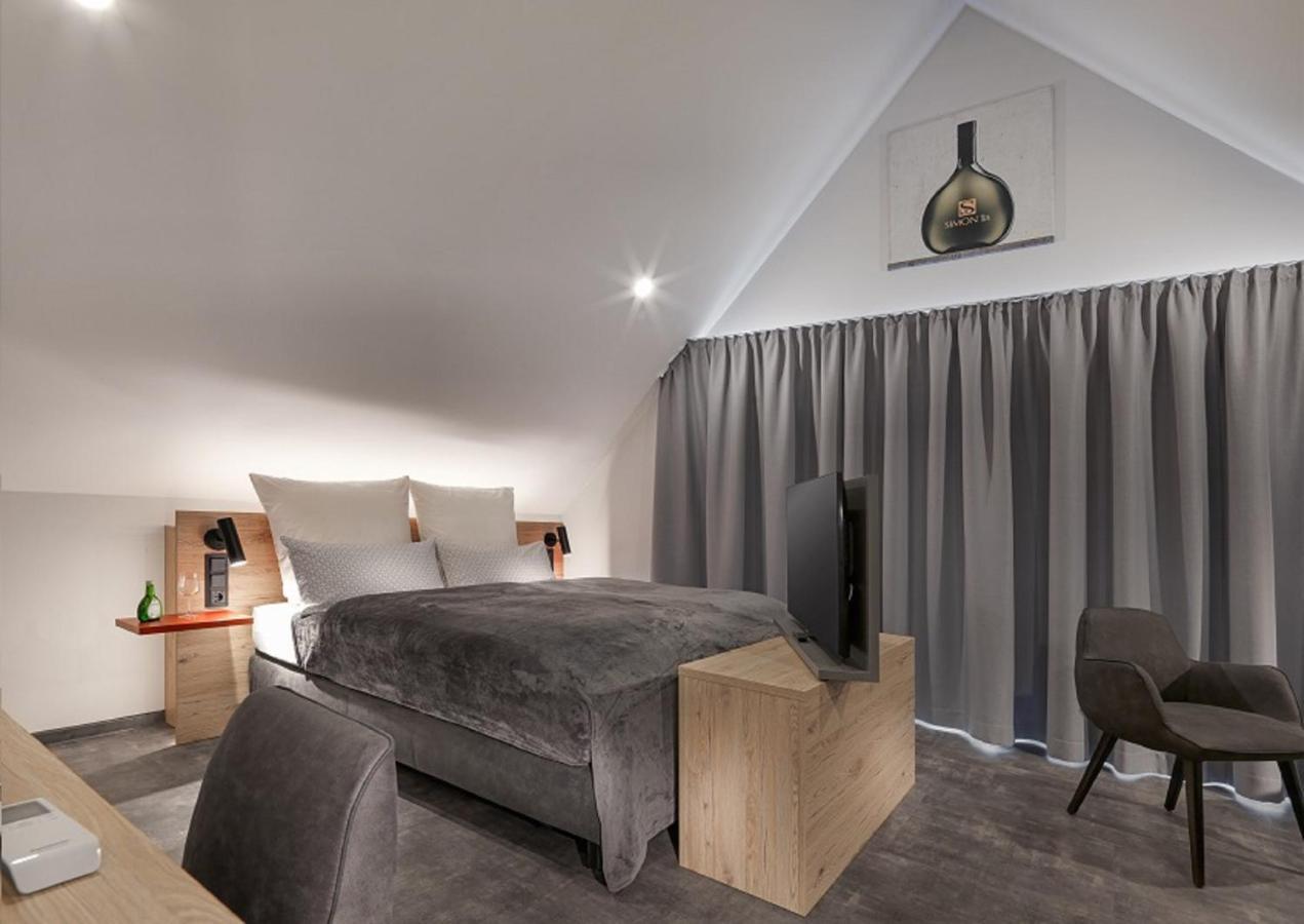 Weinmotel Simon 1 A 阿尔岑瑙·因·尤特弗兰恩 外观 照片