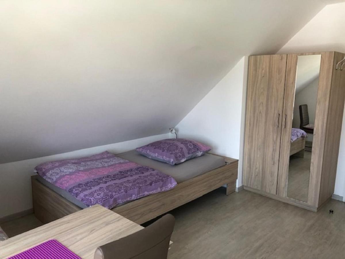 Weinmotel Simon 1 A 阿尔岑瑙·因·尤特弗兰恩 外观 照片